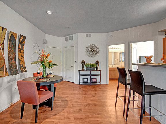 4th image of 2506 W Dunlap Ave APT 453