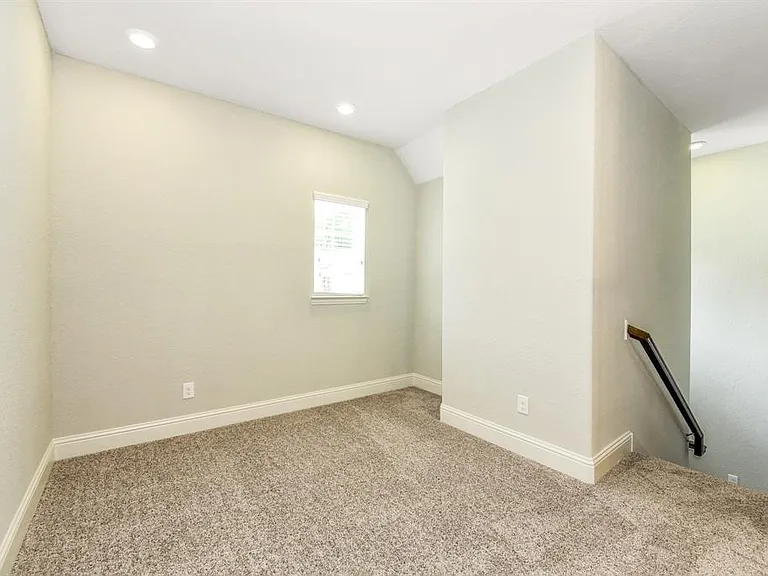 137 Skybranch Dr — Photo 15
