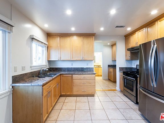 3rd image of 1715 N Avenue 54