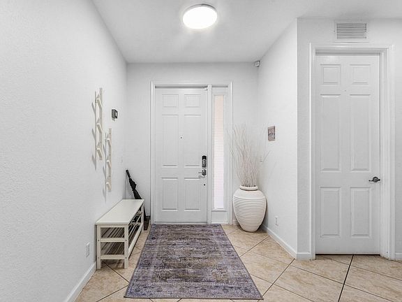 5th image of 6855 Osage Cir