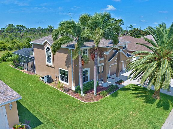 2nd image of 322 Castlewood Ln