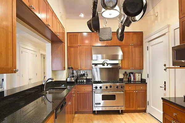 Rented by Stribling | media 16