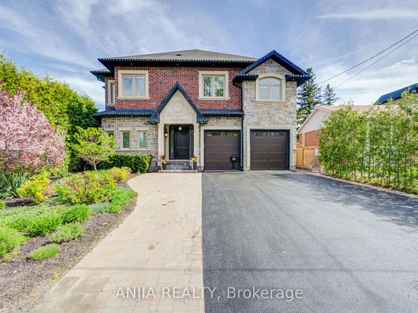 452 Fernleigh Cir S, Richmond Hill, ON L4C 1E6