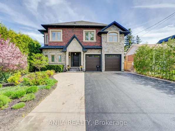 452 Fernleigh Cir S, Richmond Hill, ON L4C 1E6