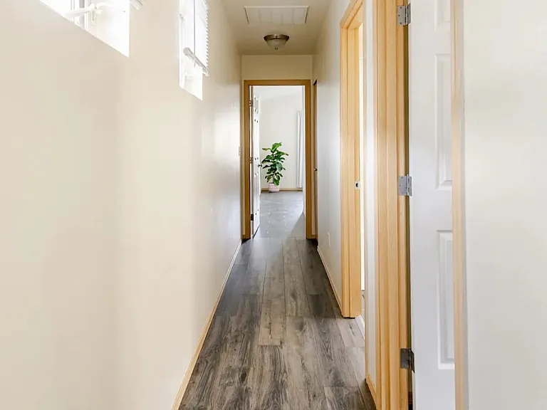 10047 17th Ave SW — Photo 14