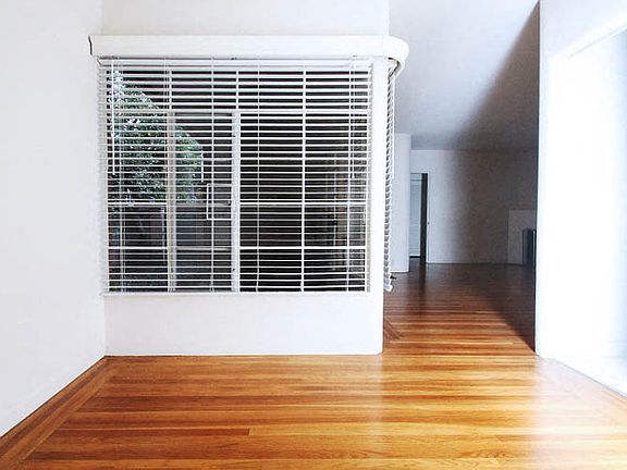 5th image of 421 Forest Ave #423