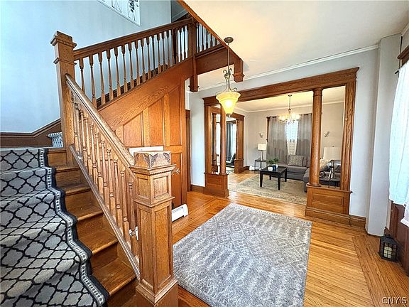 5th image of 142 Curtis Pl