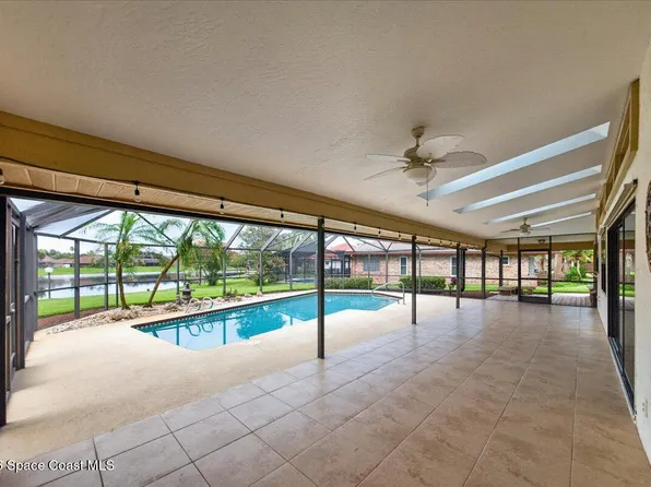 1347 Silver Lake Dr, Melbourne, FL 32940