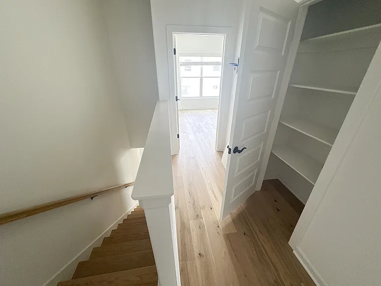 1632 W Neptune St — Photo 9