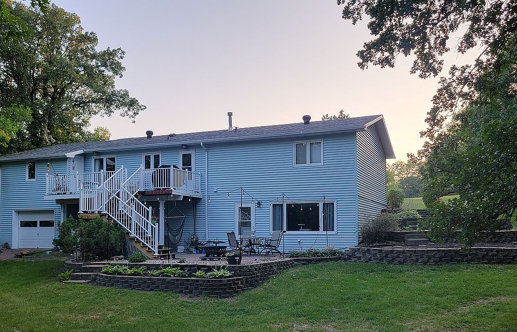 2208 14th Ave SW, Devils Lake, ND 58301 Zillow