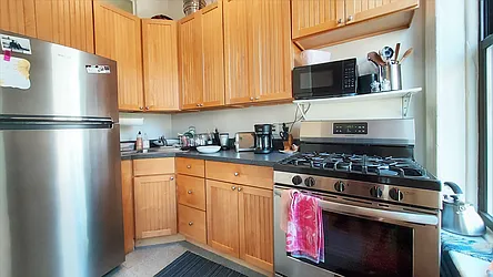 Rented by R New York