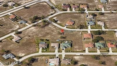 4th image of 3511 NE 12th Pl