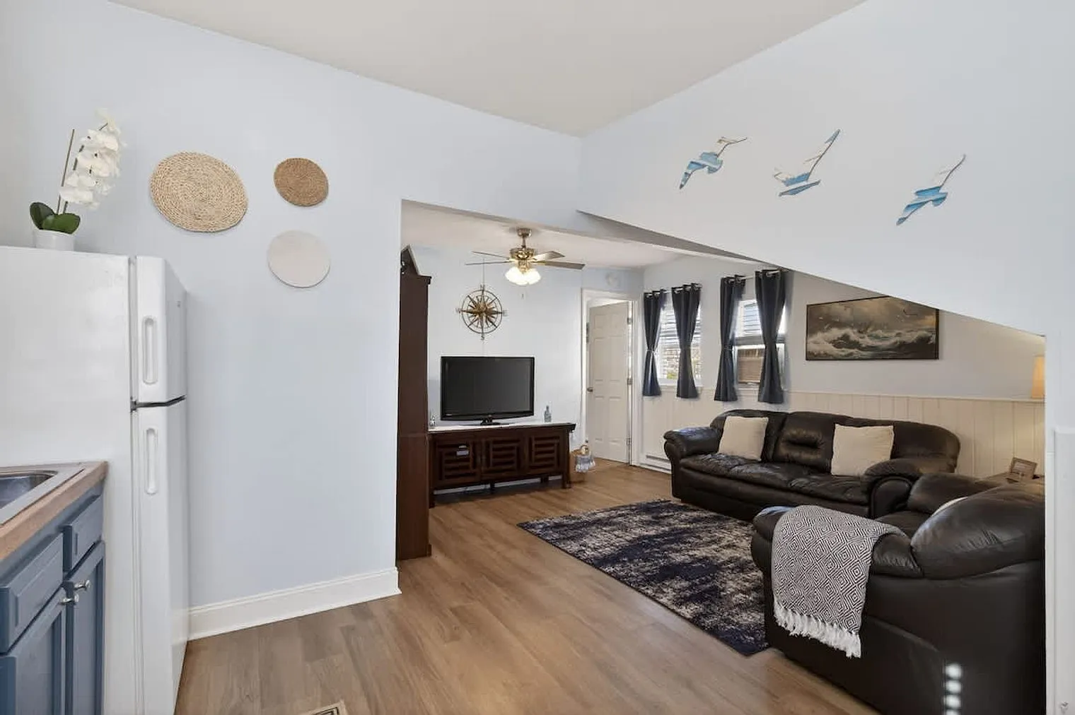 1 bed, 1.0 bath, $2,217 — Photo 4