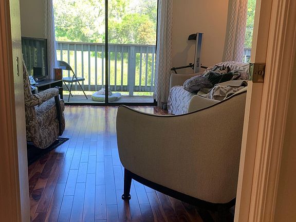 4th image of 3405 Bartlett Way APT 1