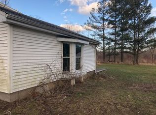 7679 Mayfield Rd, Chesterland, OH 44026