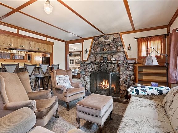 4th image of 320 Big Bear Trl