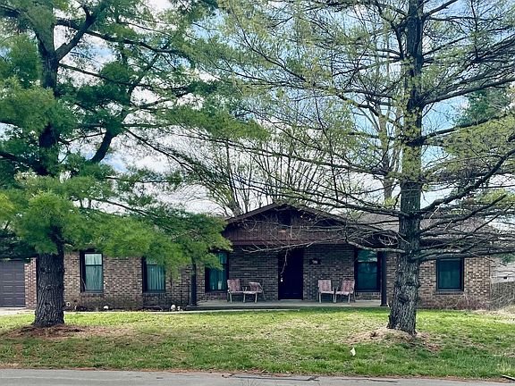 4th image of 700 Albin Pond Rd
