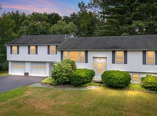 17 May Dr, Merrimack, NH 03054