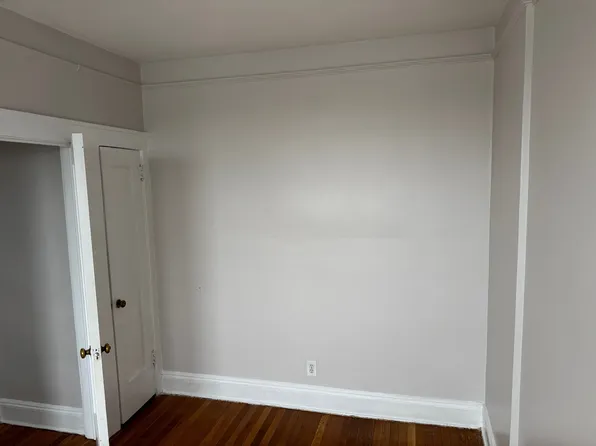 (undisclosed Address), Teaneck, NJ 07666