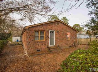 305 Graves St, Selma, NC 27576