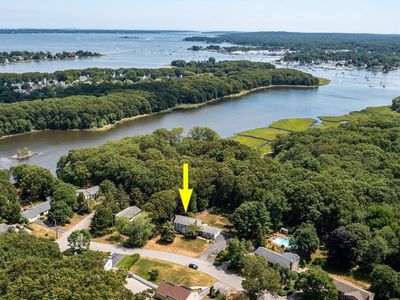 155 Oakdale Rd, North Kingstown, RI, 02852