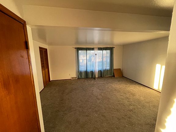 4th image of 65 Sandra Dr Floor 2