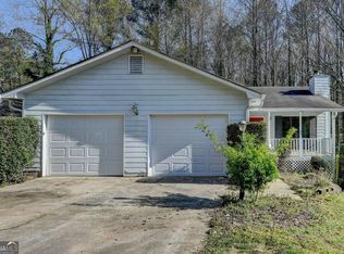 3960 Rocmar Dr, Snellville, GA 30039