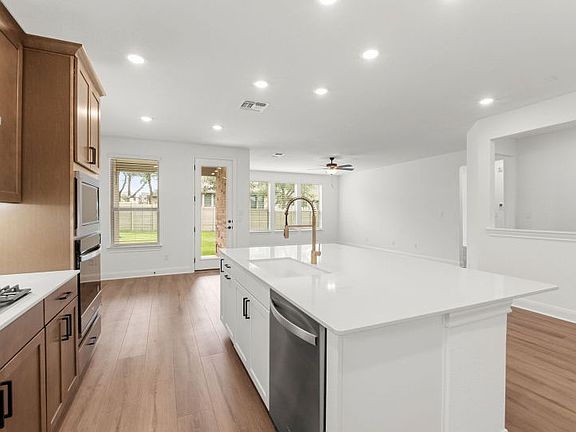 Open Kitchen