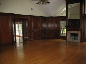 5th image of 741 Stonewall Jackson Dr