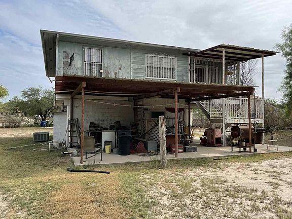 2nd image of 100 Abbeville Dr