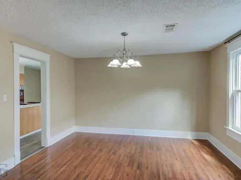 806 Ratcliff St — Photo 9