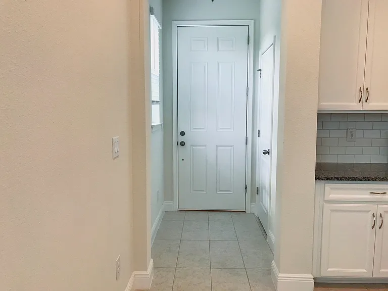 5518 Viola Lee Way — Photo 2