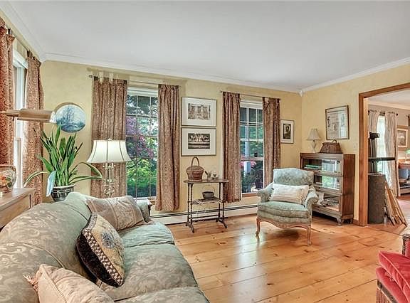 4th image of 122 Sycamore Dr