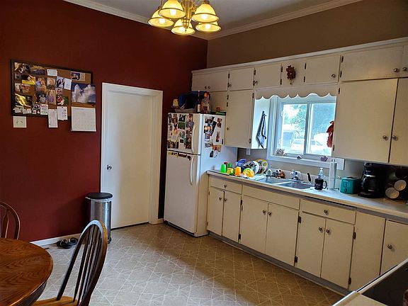 3rd image of 315 Pine St