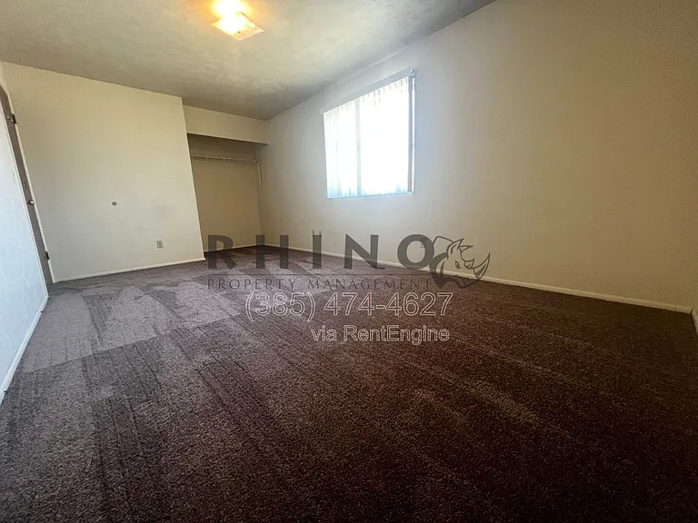 463 N 1465 W — Photo 6