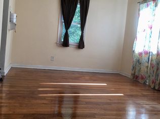 4138 Wright Ave, Saint Ann, MO 63074