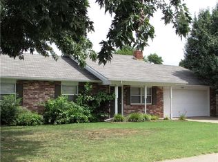 3402 Birchwood Ave, Springdale, AR 72762