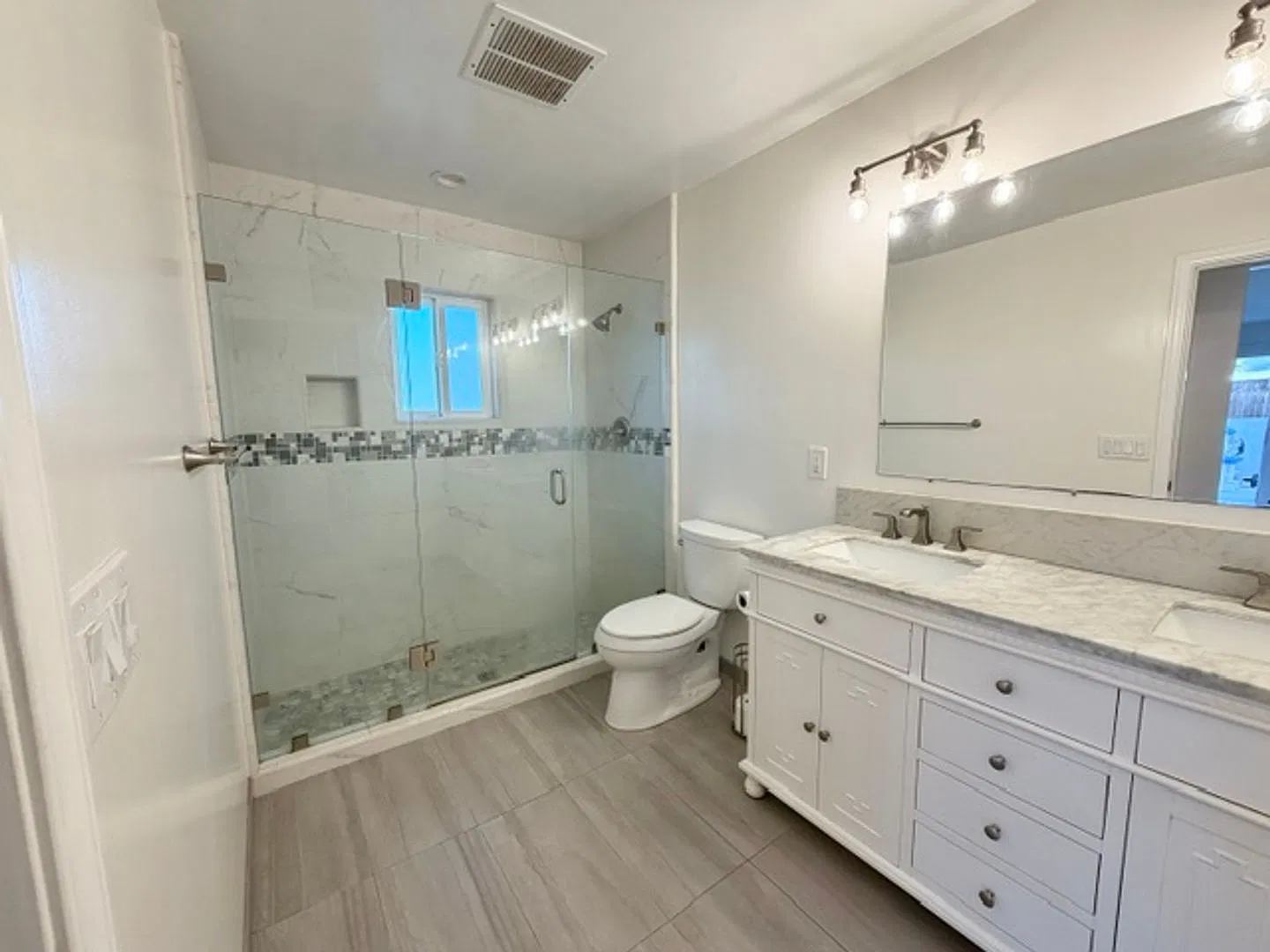 Spacious Studio in Goleta — Photo 3