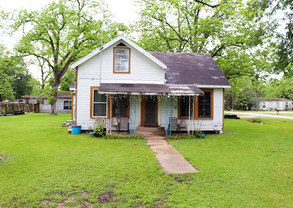 421 E Belle St, Wharton, TX 77488 MLS 36863708 Zillow