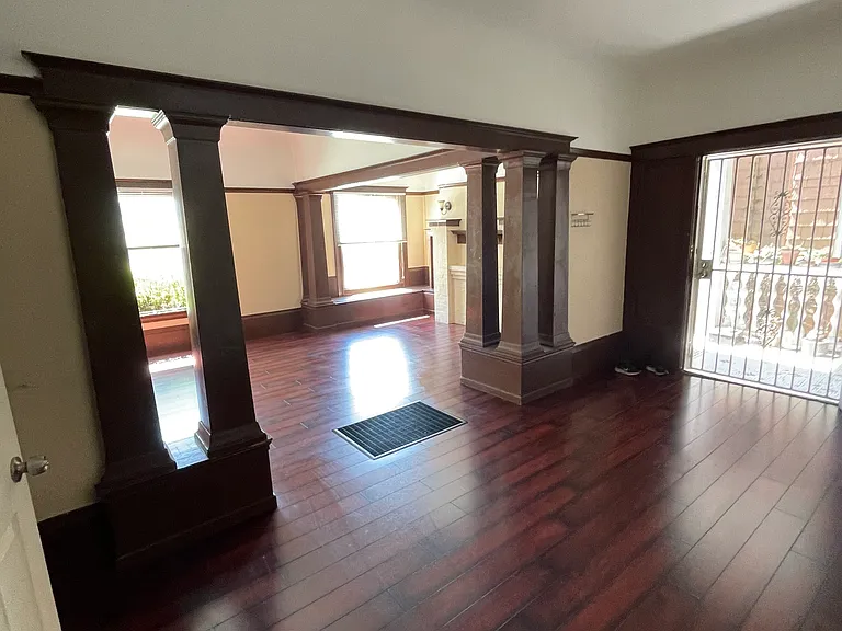3419 Martin Luther King Jr Way — Photo 16