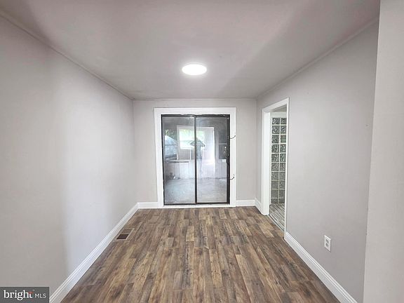 4th image of 6653 Perry Ave