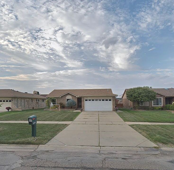 1st image of 3627 Fox Hill Dr