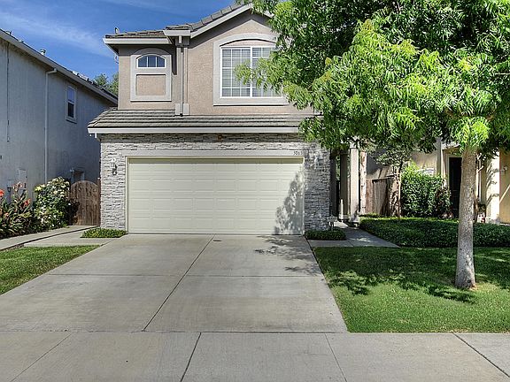 2nd image of 3065 English Oak Cir