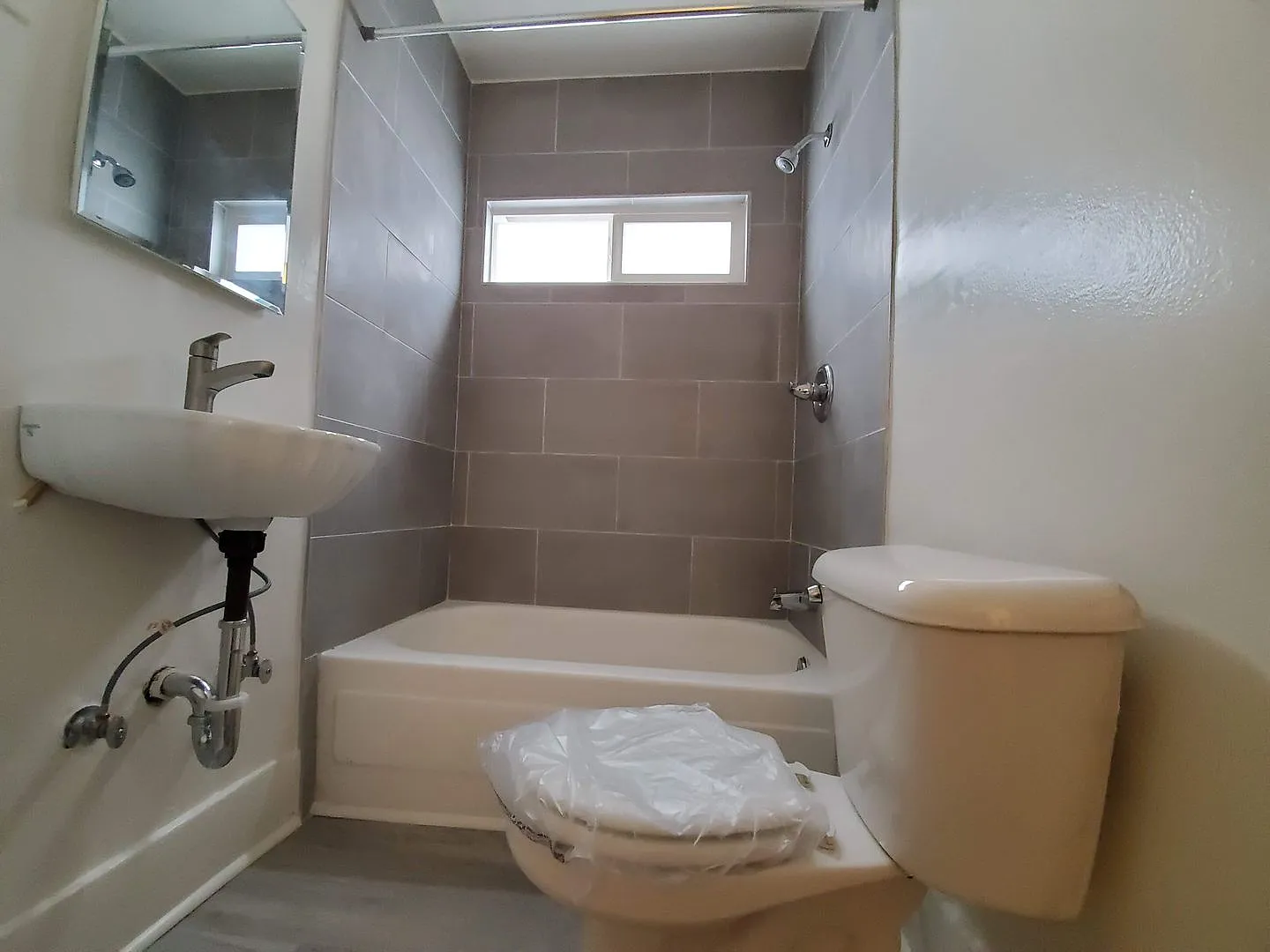 53, 415, 417 Paloma Pacific Apartments (9947) — Photo 4