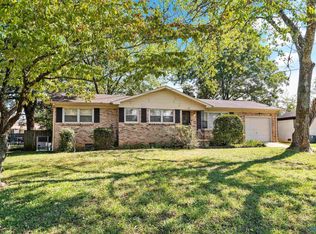 2015 Club View Dr NW, Huntsville, AL 35810