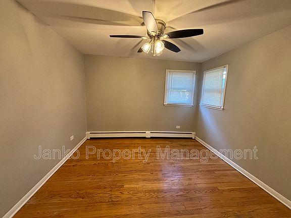 5th image of 2067 135th Pl APT 4