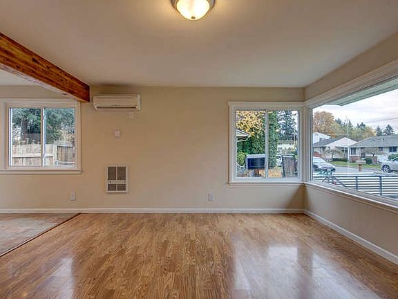 4th image of 1203 E 40th Ave