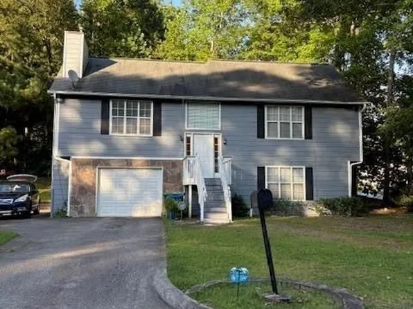 1015 Sly Fox Ct, Stone Mountain, GA 30088