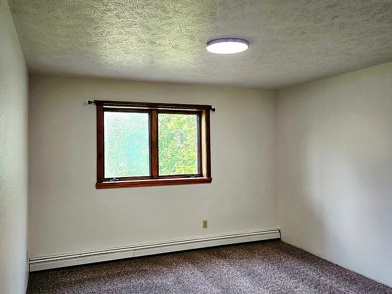 709 Oconnor Rd — Photo 10