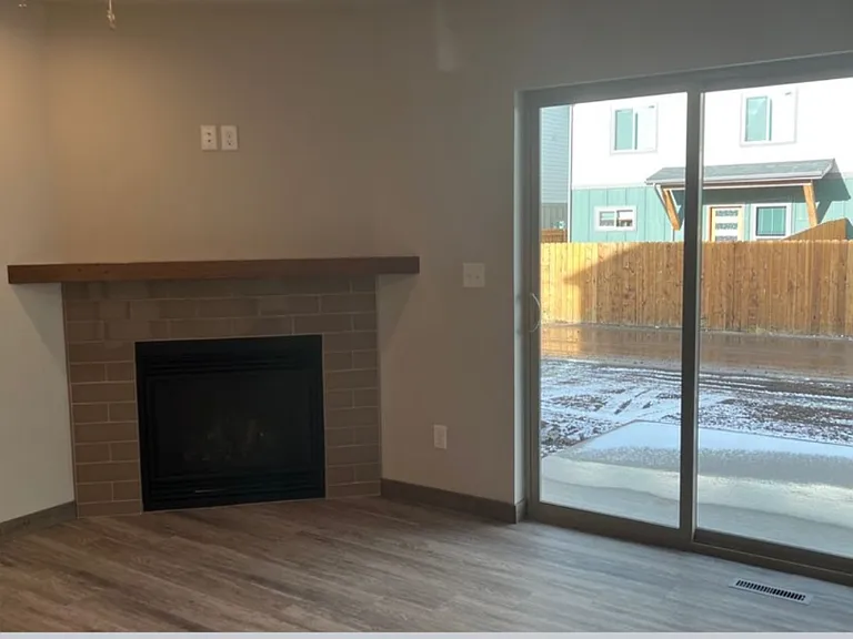1311 Fozzie Ln — Photo 3
